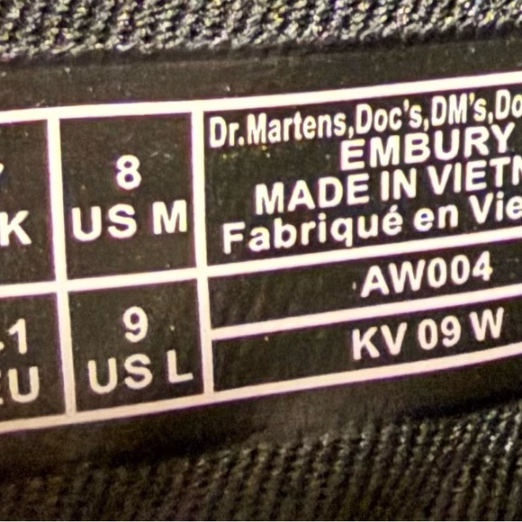 DR MARTENS Embury Black Leather Boots Mens sz 8, Womens sz 9 - Picture 6 of 6